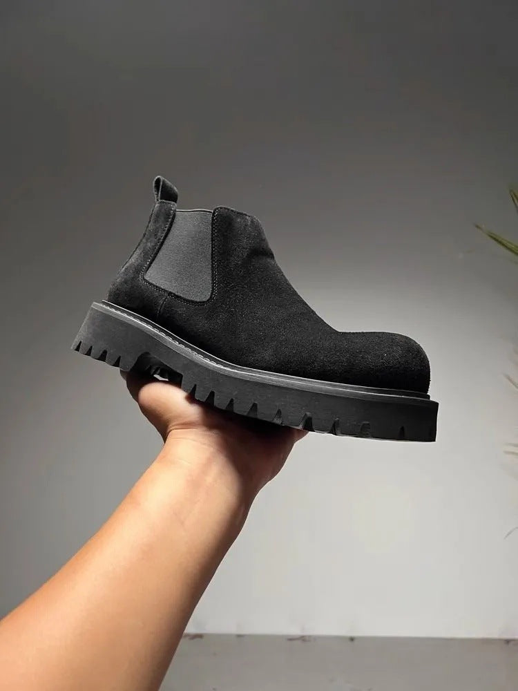 Men's Chelsea boots made of suede look, flat heel