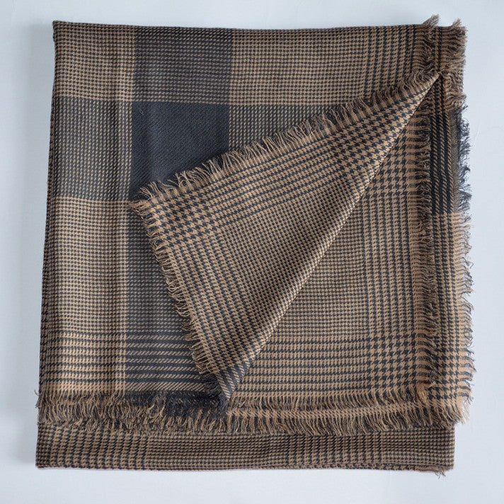 Square scarf made of merino wool with check pattern, 140x140 cm