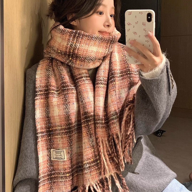 Knitted winter scarf with bear motif
