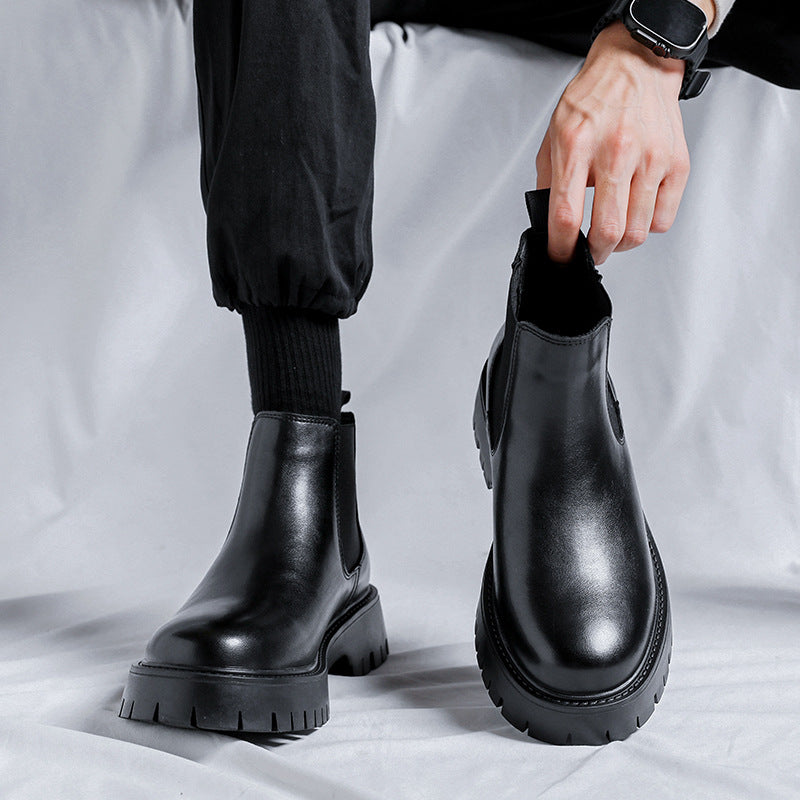 Classic men's Chelsea boots in British style