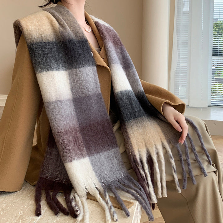 Checked scarf in mohair look, warming