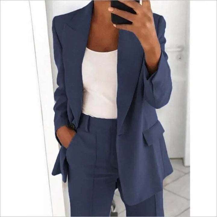 Lune London | Elegant pantsuit and jacket set for women