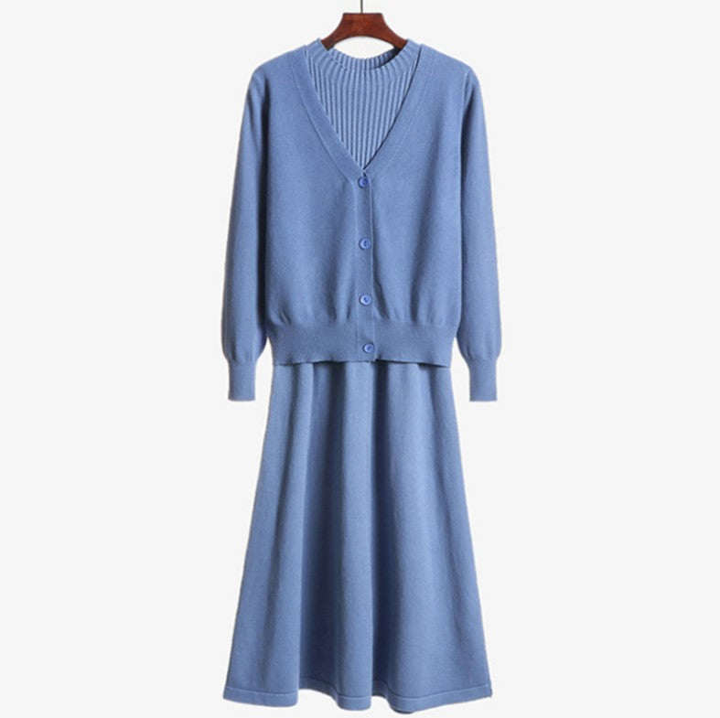 Ensemble en tricot pour femmes avec décolleté en V et fine structure en rib Chic & Stil