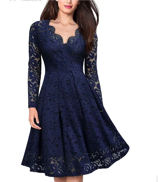 Lune London | Lace dress with V neck