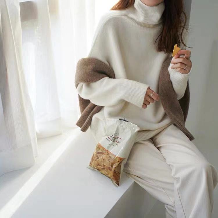 Pull femme en maille épaisse avec col montant et coupe oversize Chic & Stil
