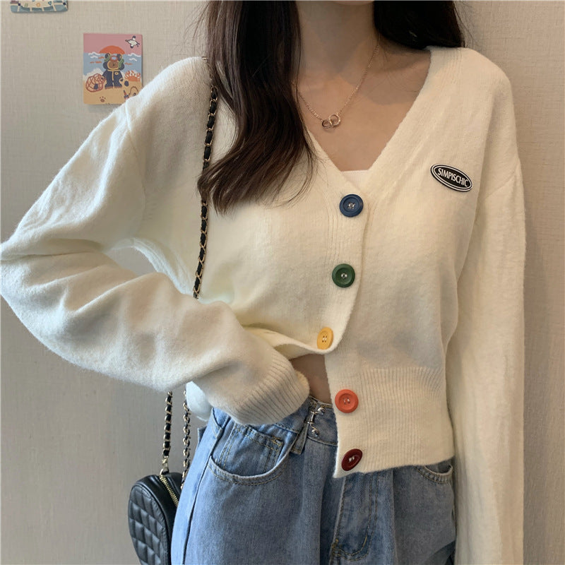 Cardigan femme avec des boutons colorés et décolleté en V Chic & Stil
