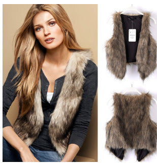 Women's Trendy Faux Fur Vest In Modern Cut Amarae