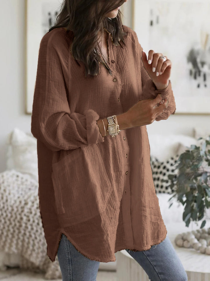 Blouse à manches longues décontractée pour femmes avec patte de boutonnage et poches poitrine Chic & Stil