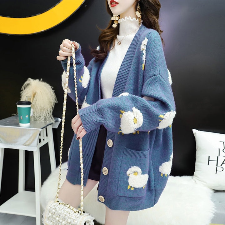 Cardigan femme avec motif de mouton ludique et grands boutons Chic & Stil