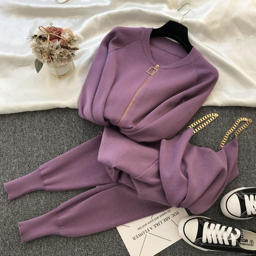 Sporty women's leisure set with zipper Amarae