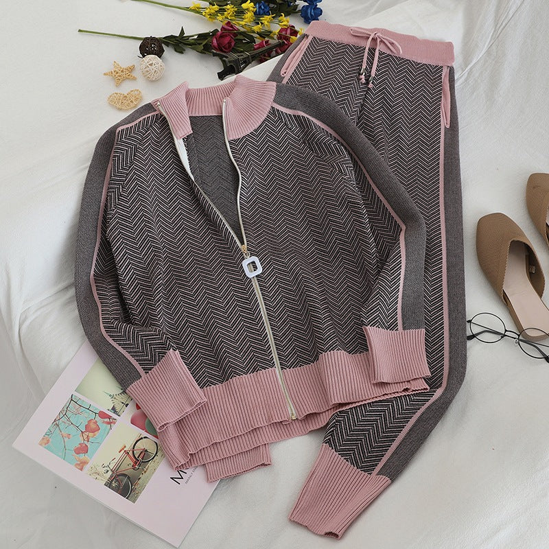 Lune London geometric pattern knit lounge set for women with elegant zipper