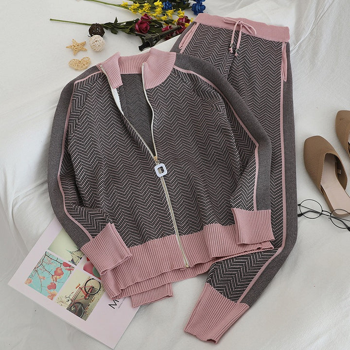 Lune London geometric pattern knit lounge set for women with elegant zipper