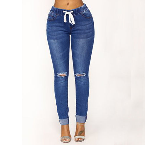 Cargo jeans for women with a modern look, featuring an elastic waistband and practical pockets Amarae
