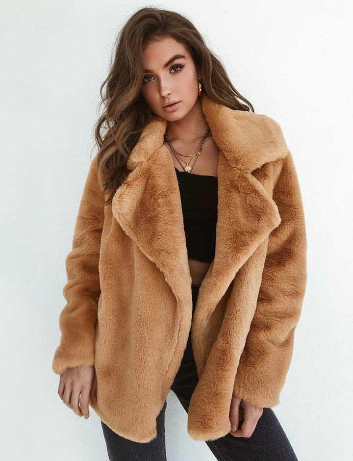 Fleece coat for women with large collar and trendy cut Lune London