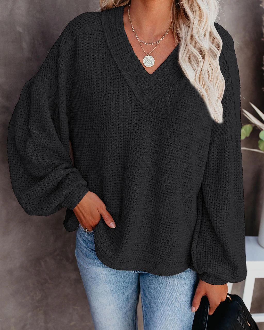 Women's blouse with textured structure and wide sleeves Lune London