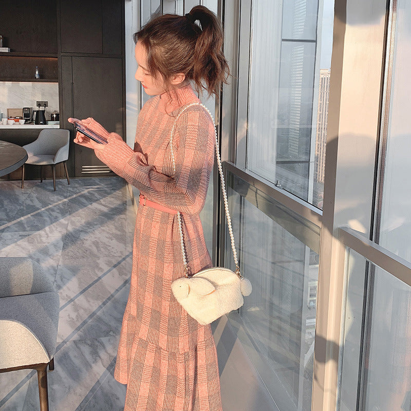Robe à manches longues pour femme avec col haut et motif à carreaux Chic & Stil