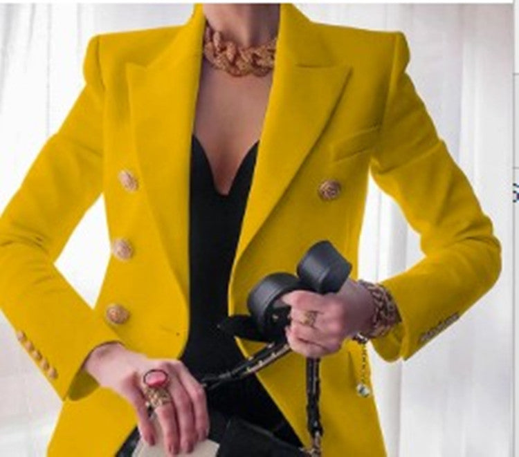 Chic blazer and elegant style for women with double-breasted buttons