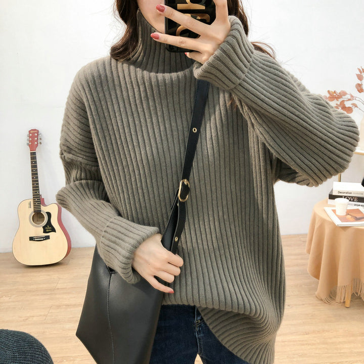 Chunky knit pullover for women with high collar and fine ribbed structure Lune London