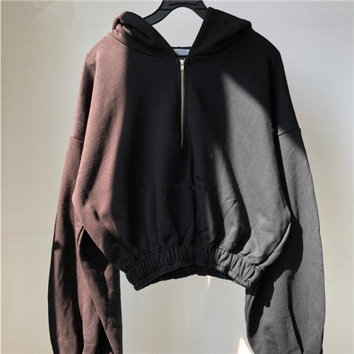 Veste sweatshirt courte pour femmes avec col mi-haut Chic & Stil