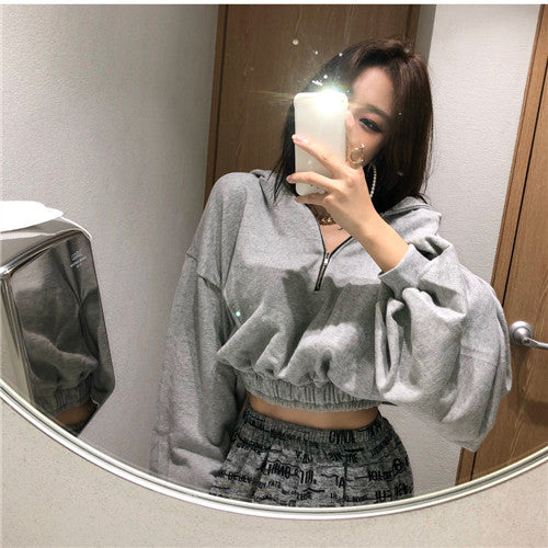 Veste sweatshirt courte pour femmes avec col mi-haut Chic & Stil