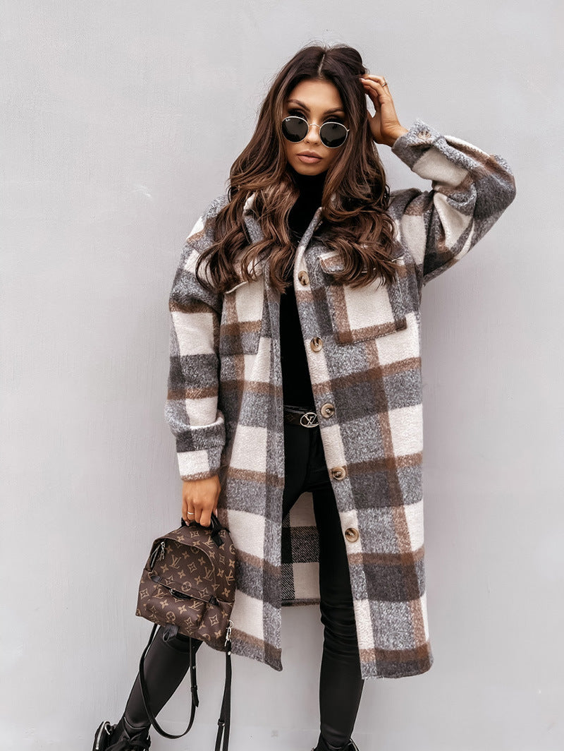 Plaid coat for women in soft material and with practical pockets Lune London