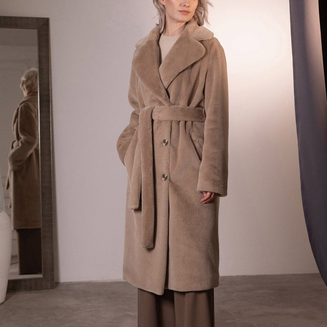 Lune London | Long Coat with Elegant Shape