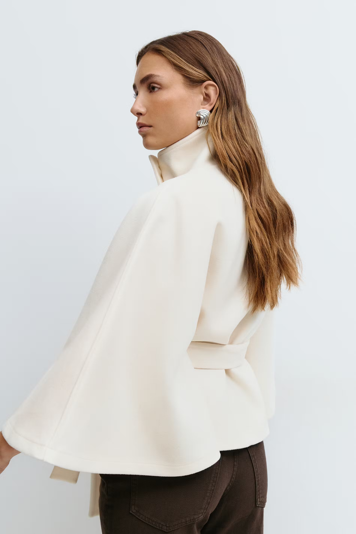 Amarae | Elegant Women's Jacket with Belt