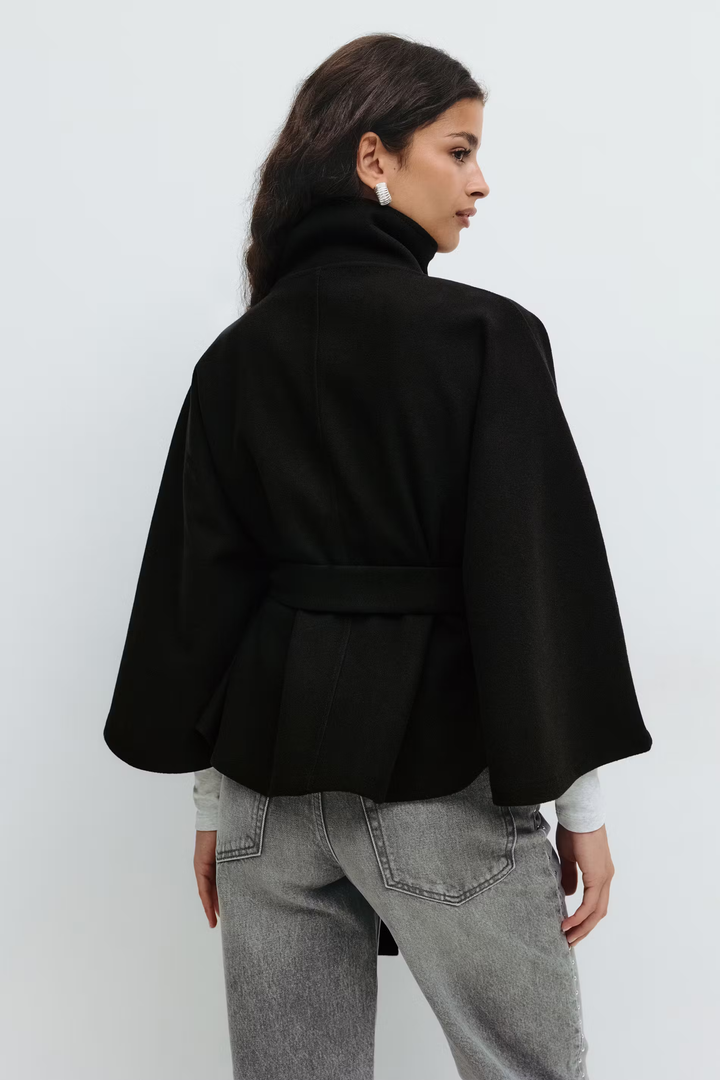 Amarae | Elegant Women's Jacket with Belt