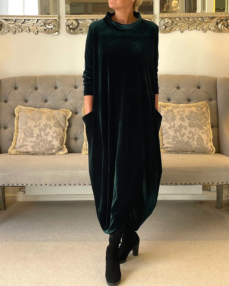 Women’s Velvet Dress with Pockets – Elegant & Comfortable | Lune London