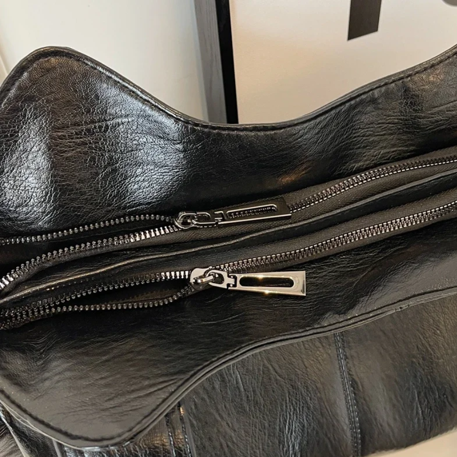 Lune London | Stylish Leather Handbag with Zipper