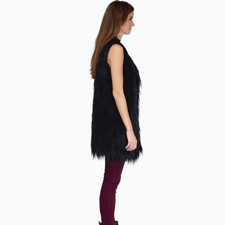 Ladies Elegant Faux Fur Vest with Side Pockets and Chic Relaxed Fit