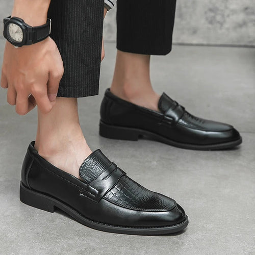 Amarae | Fashionable Shoes with Non-Slip Sole for More Comfort