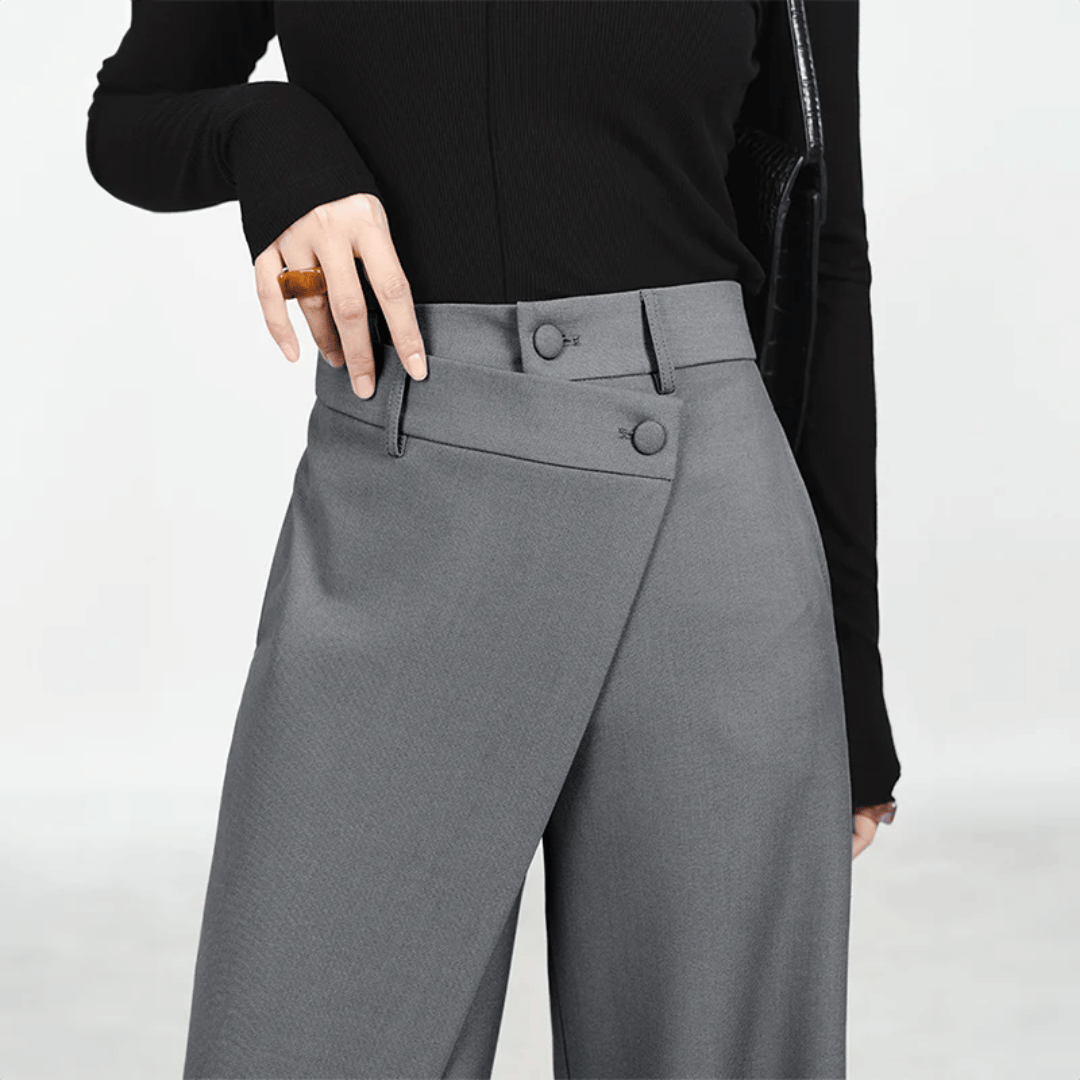 Lune London | Wide pants - Asymmetrical & luxurious wide pants by Isabella Vionnet