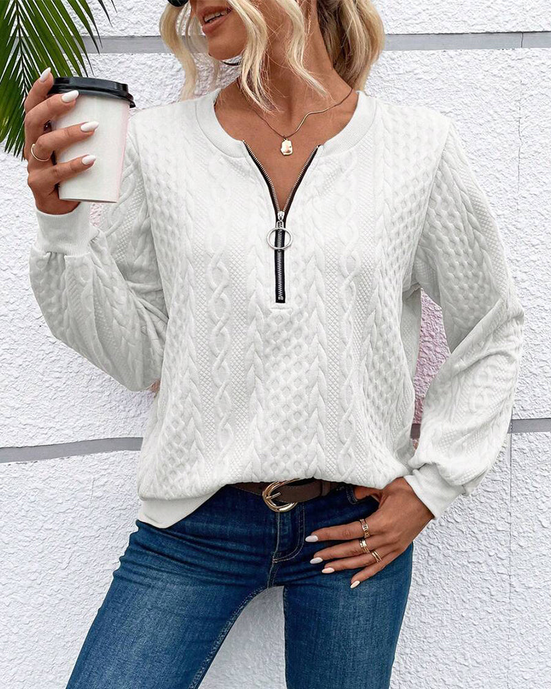Chic Und Stil | Casual Solid Color Sweatshirt with Long Sleeves and Zipper