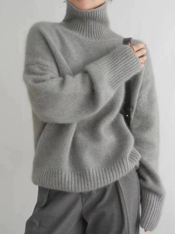 Lune London | Cozy turtleneck sweater in Korean style - Trendy oversized knit for autumn and winter