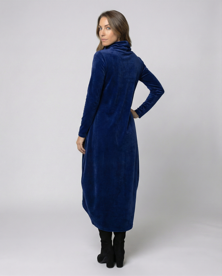 Women’s Velvet Dress with Pockets – Elegant & Comfortable | Lune London