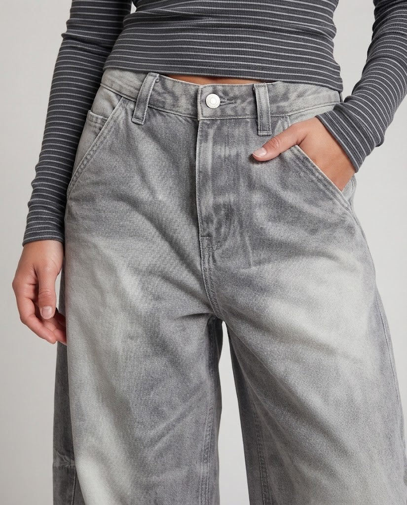 Ladies floor-length palazzo denim jeans with balloon-shaped leg and soft used-fade Amarae
