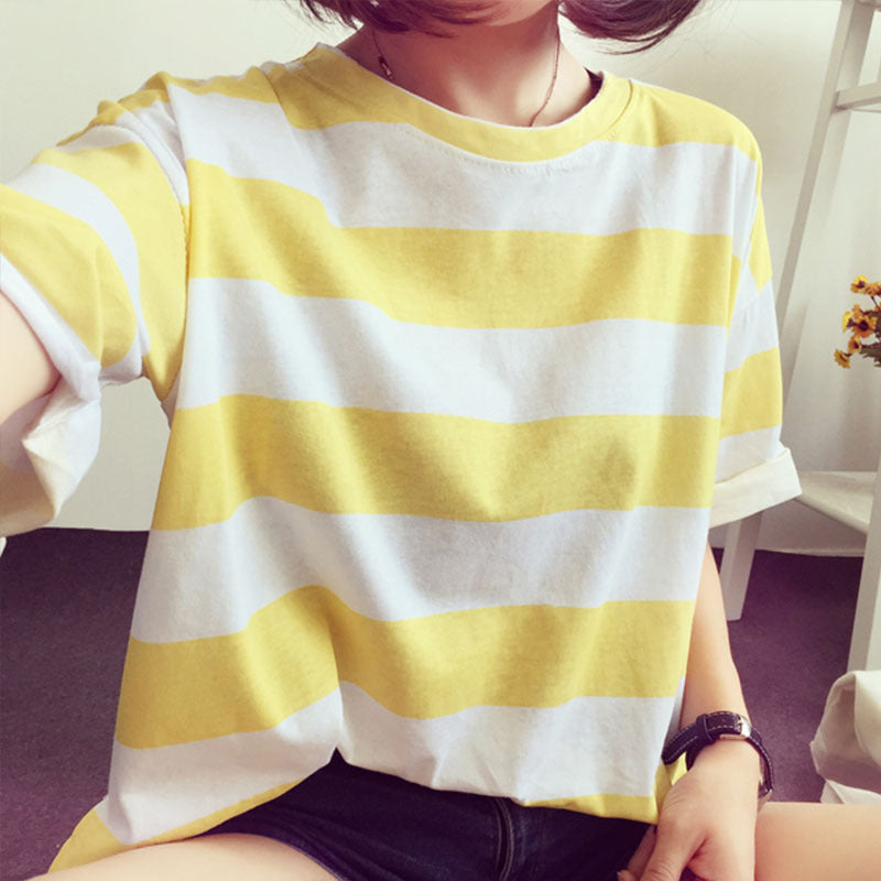 Women's striped oversized T-shirt made of lightweight cotton blend Lune London