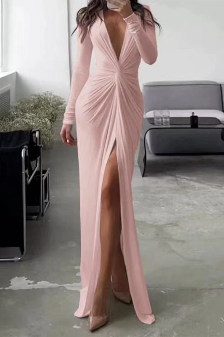 Lune London | Elegant dress with V-neck and pleated neckline