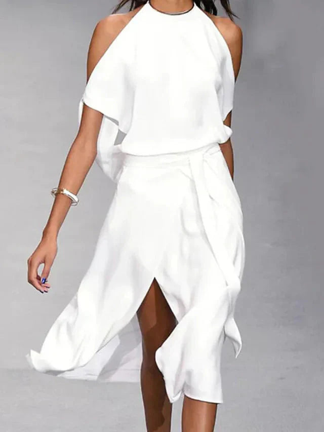 Chic und Stil | Elegant Dress with Stylish Shoulder Cutouts