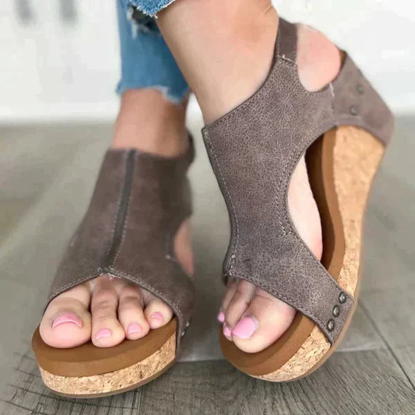 Lune London | Orthopedic Women's Sandals Design