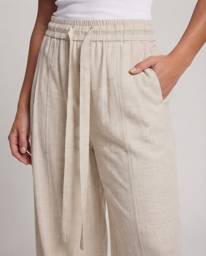 Ladies Elegant and loose-fitting Chino Pants Amarae