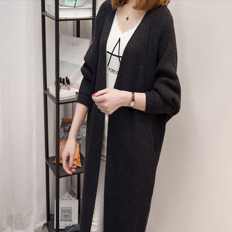 Cardigan décontracté pour femmes avec un décolleté en V profond et un design ample Chic & Stil
