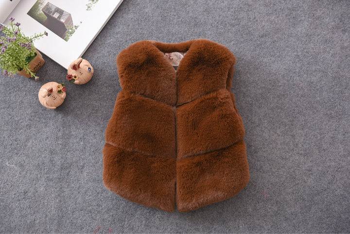 Ladies Cozy Faux Fur Jacket with High Collar Lune London