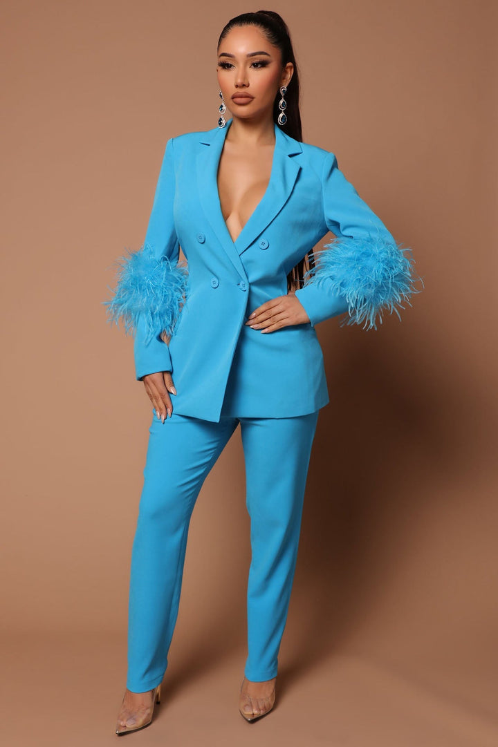 Amarae | Two-piece ostrich fur lapel for women