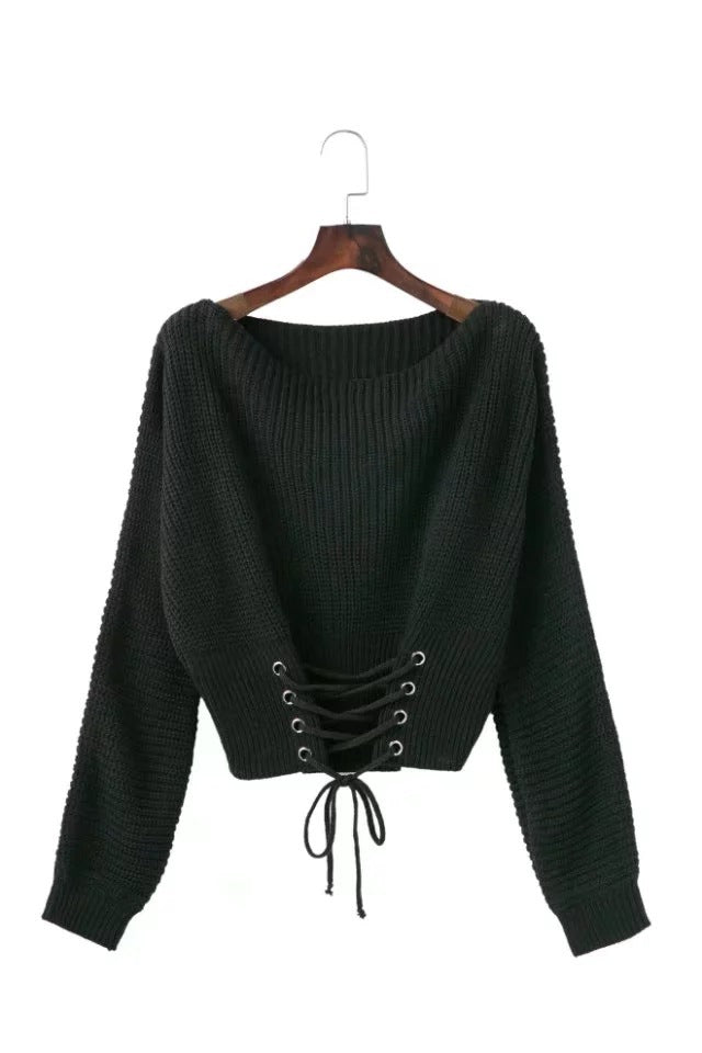 Casual knitted sweater for women with deep V-neck and lace-up design rich in details Lune Londonl