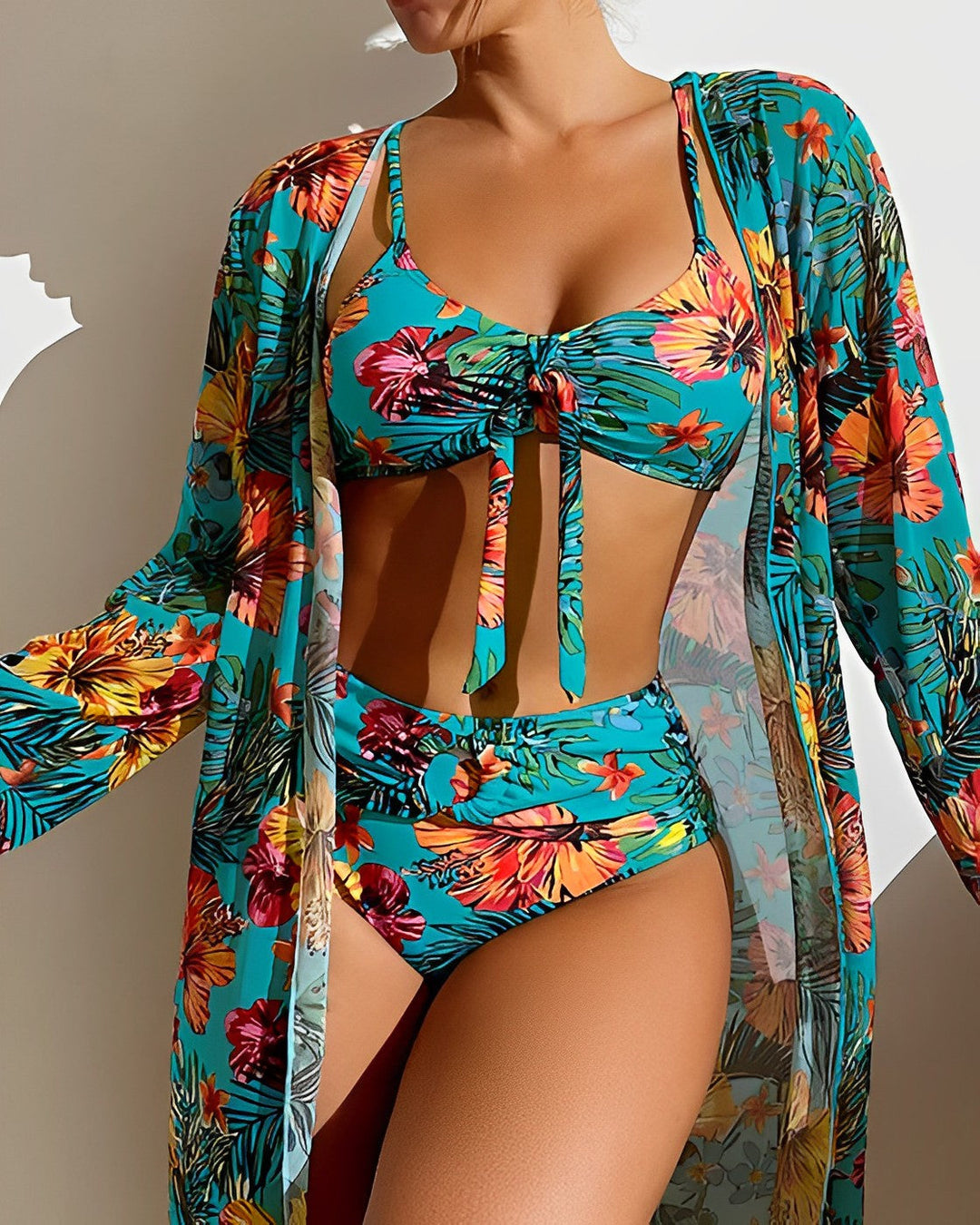 Lune London – Fashionable bikini set for summer 23