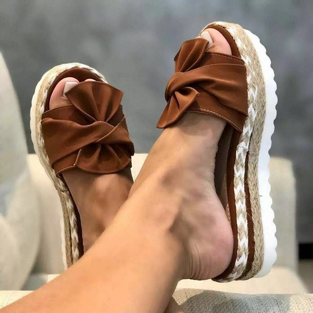 Lune London | Orthopedic Fashion Design Sandals