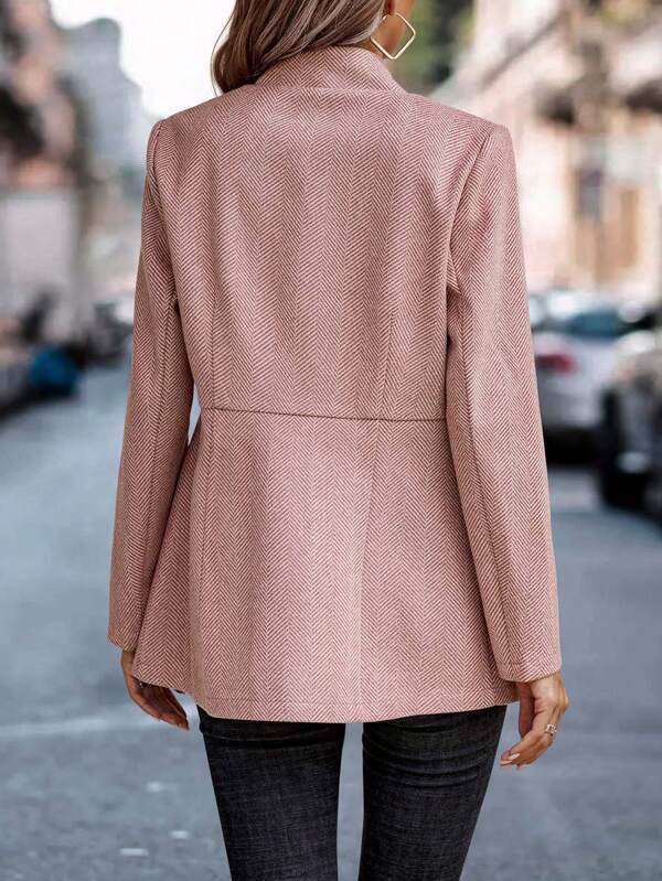 Lune London | Modern solid pink blazer with long sleeves