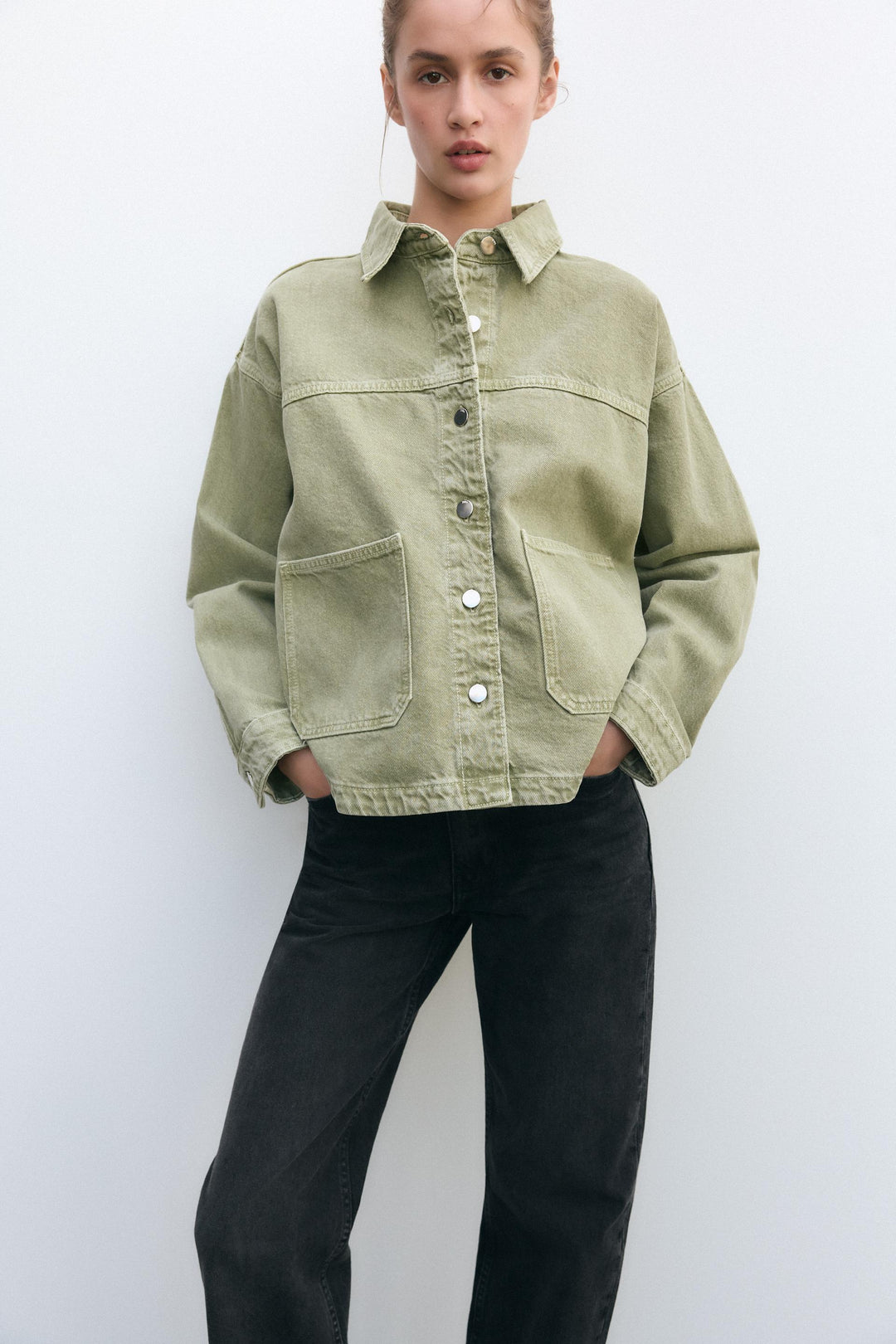 Amarae | Classic khaki denim jacket for everyday style
